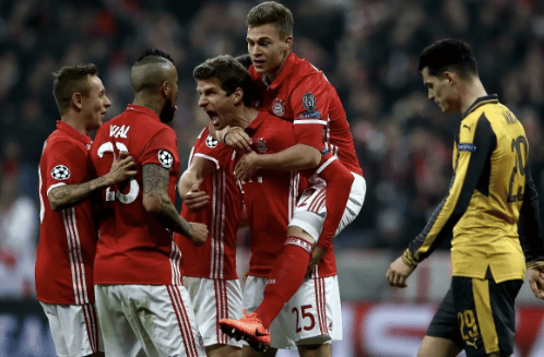 [中超]第28轮：山东泰山3-1上海海港 集锦