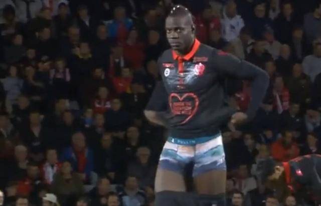 NBA｜还得是库里！单节20分累计达到45次创造历史