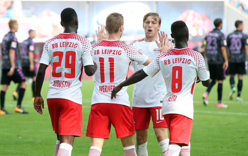 棋牌类游戏直播内容走红