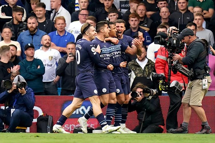 CBA首月月最佳球员出炉 胡金秋和韦瑟斯庞当选