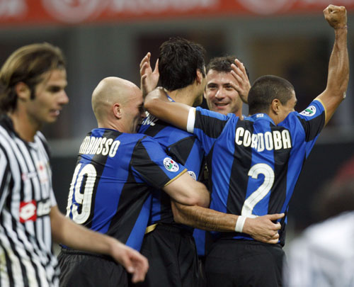 早报 ｜ 卡里克担任曼联临时主帅；纽卡0比2曼城