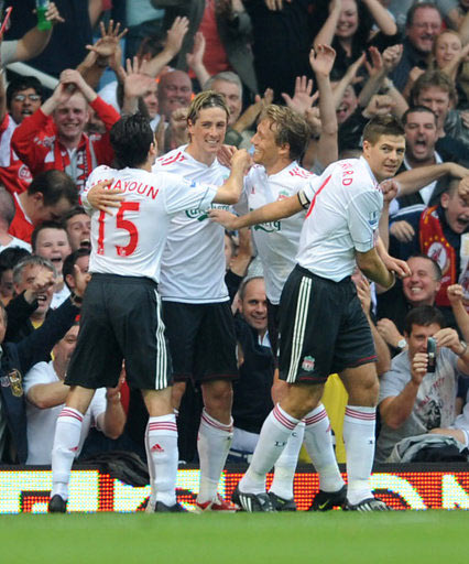 Faker激情唱歌庆祝，T1终结GEN的27连胜！阻止GEN的战队终于出现了