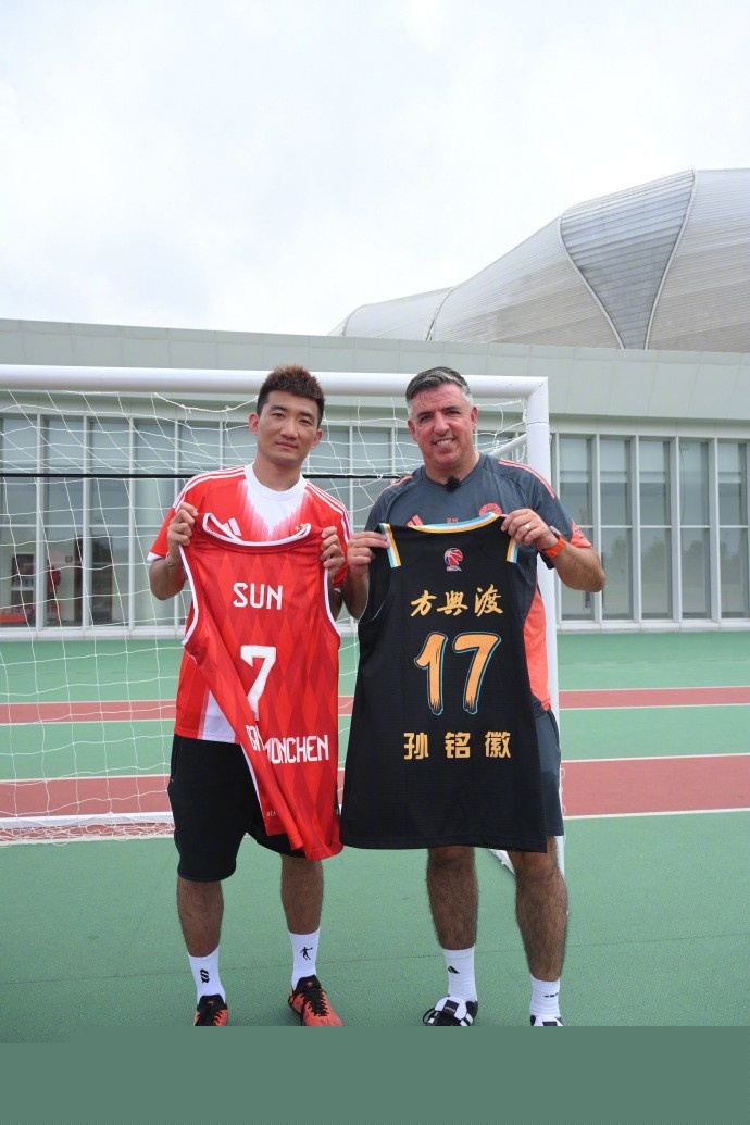 《重返未来：1999》联动《刺客信条》IP 先导PV公开